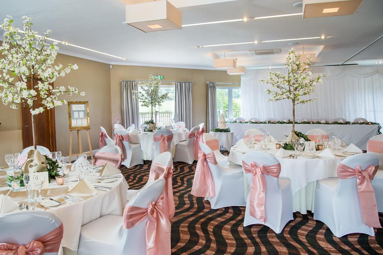 Lakeside Park Hotel & Spa Fishbourne  Экстерьер фото